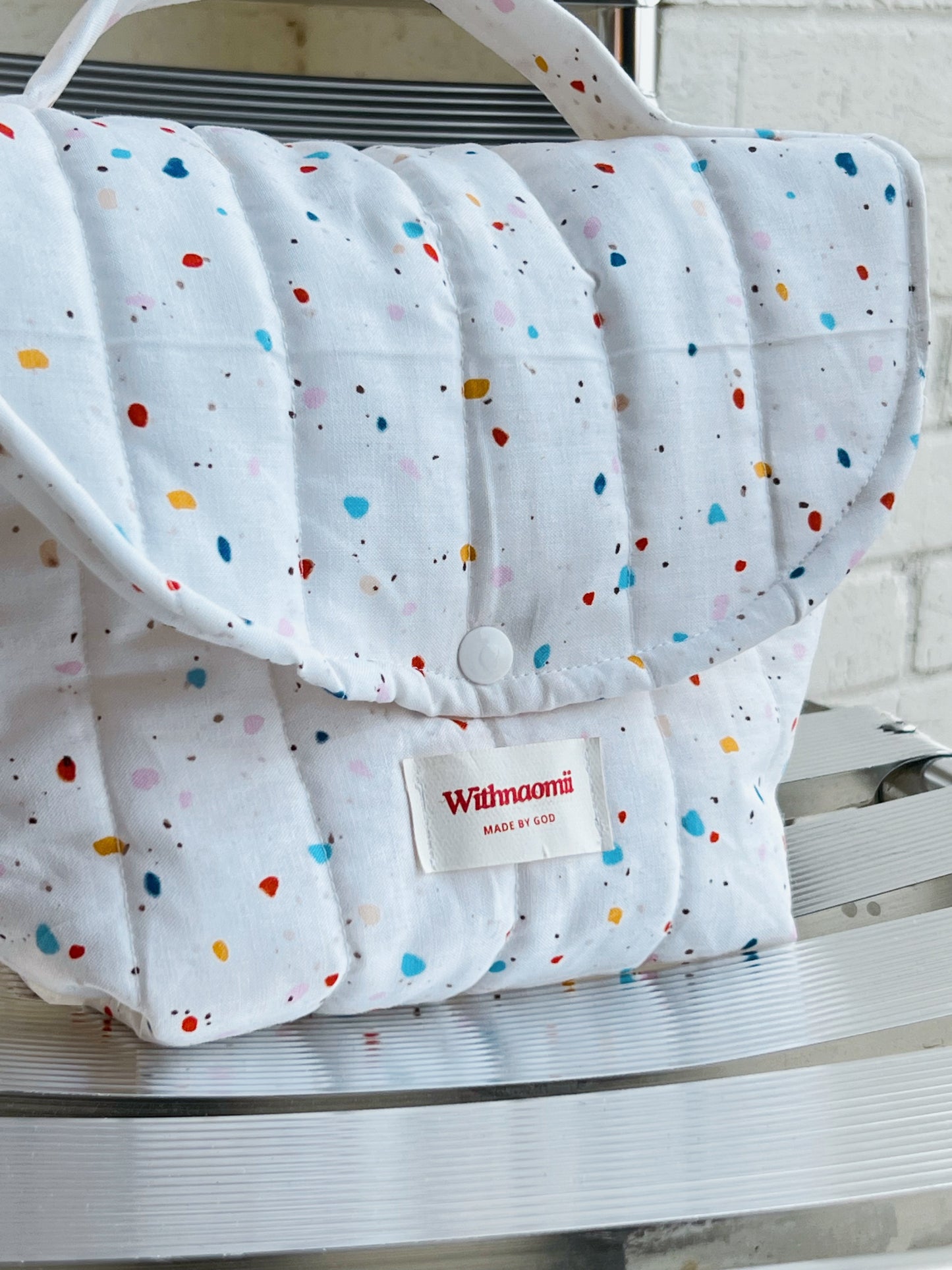 Confetti mini carrier