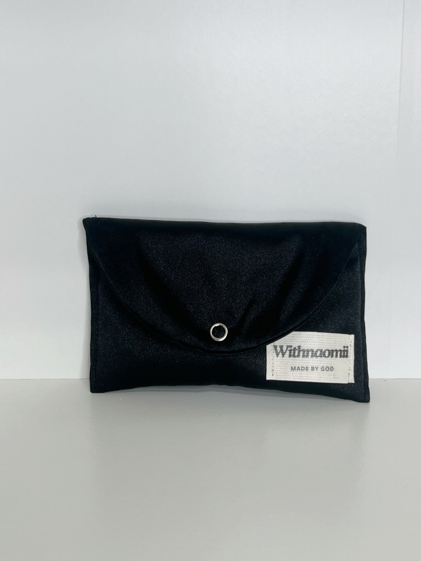 Breakfast at Tiffany’s satin card holder