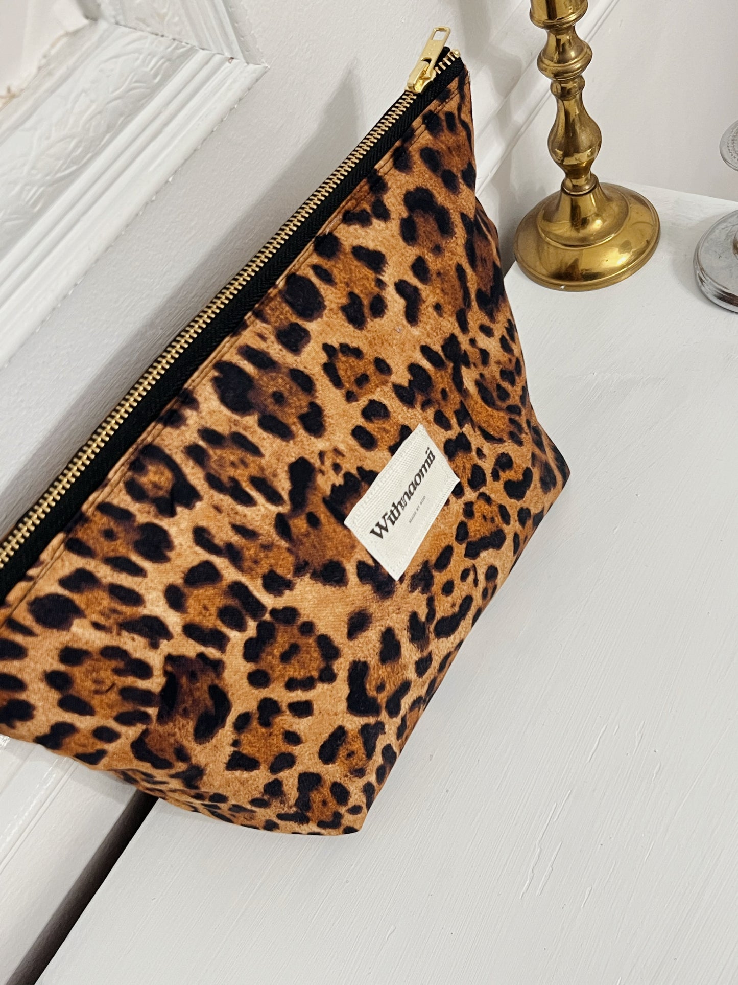 Nyla deep zipper classic bag