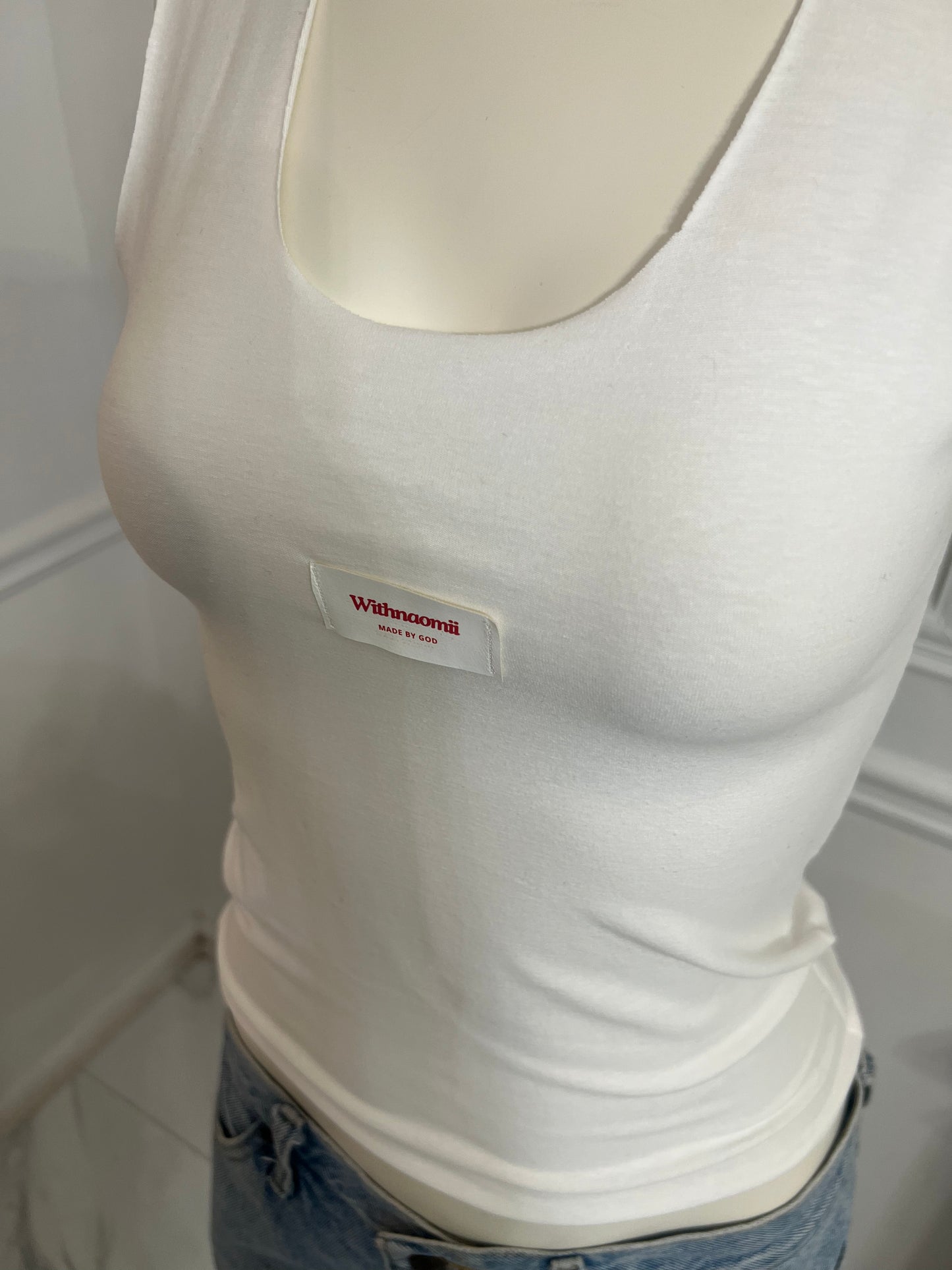 The undone scoop neck logo tank white