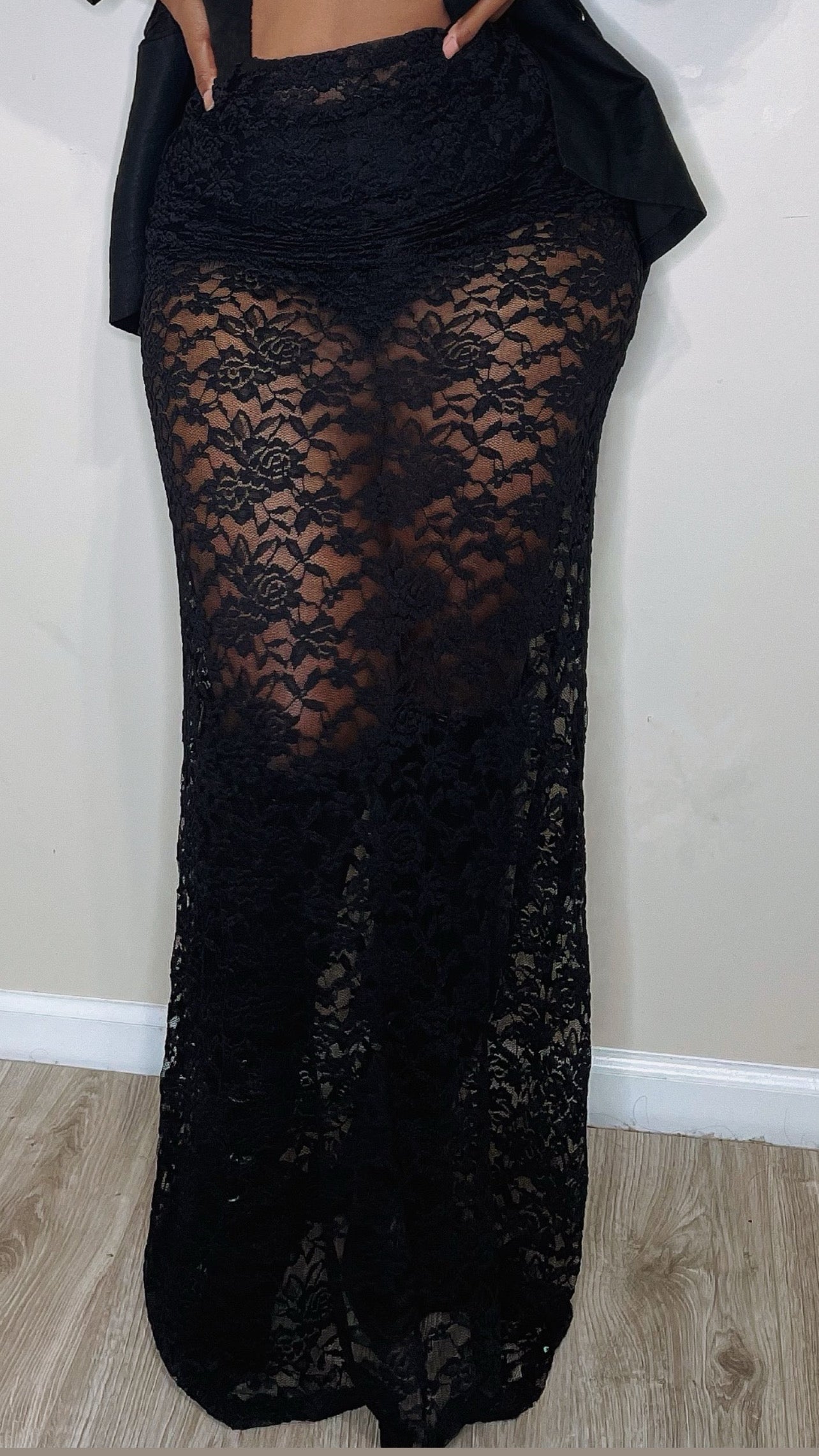 Dream lace skirt