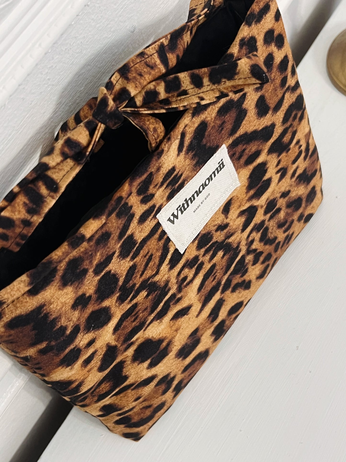 Her Bible | kindle carrier | leopard