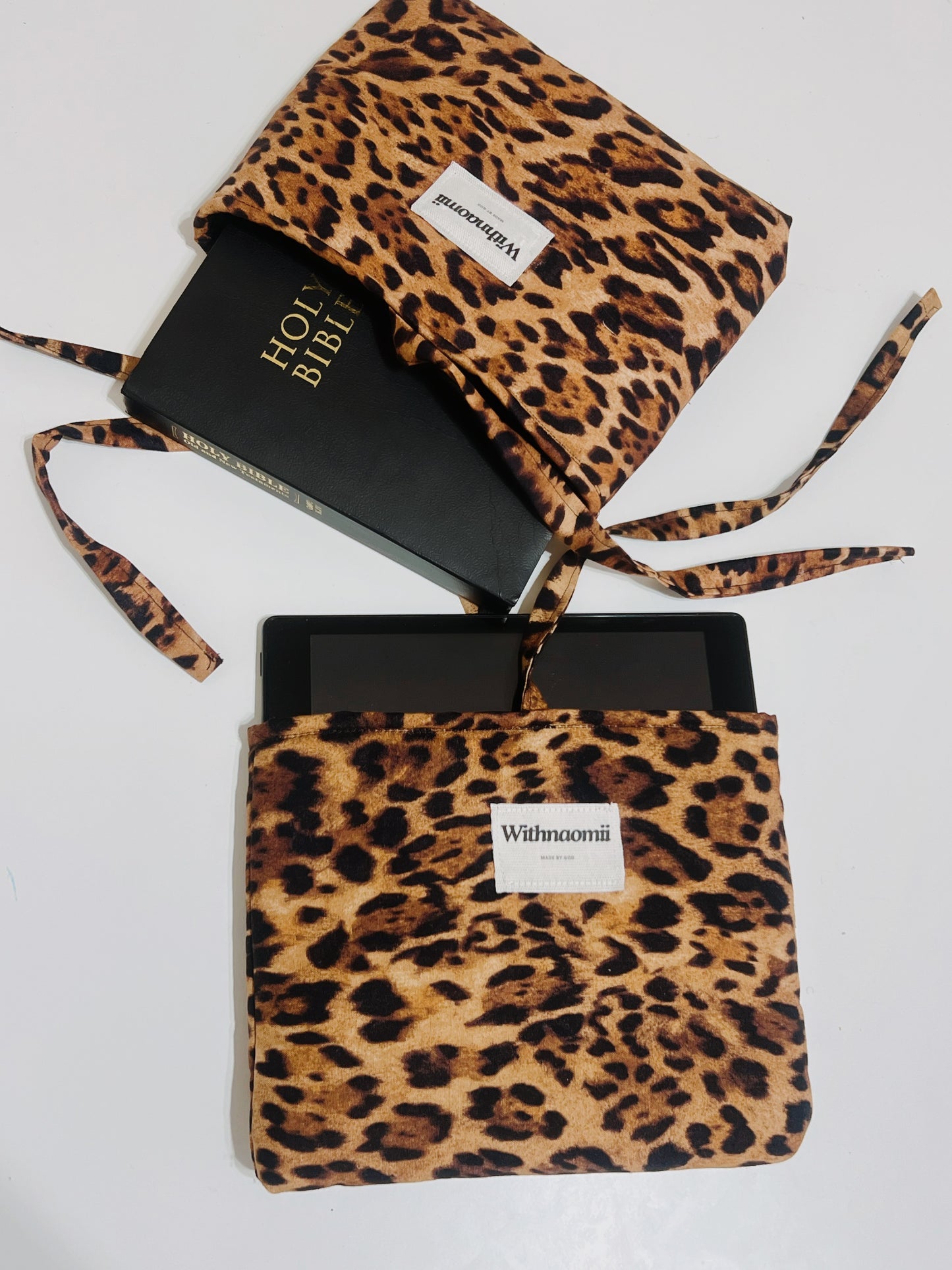 Her Bible | kindle carrier | leopard