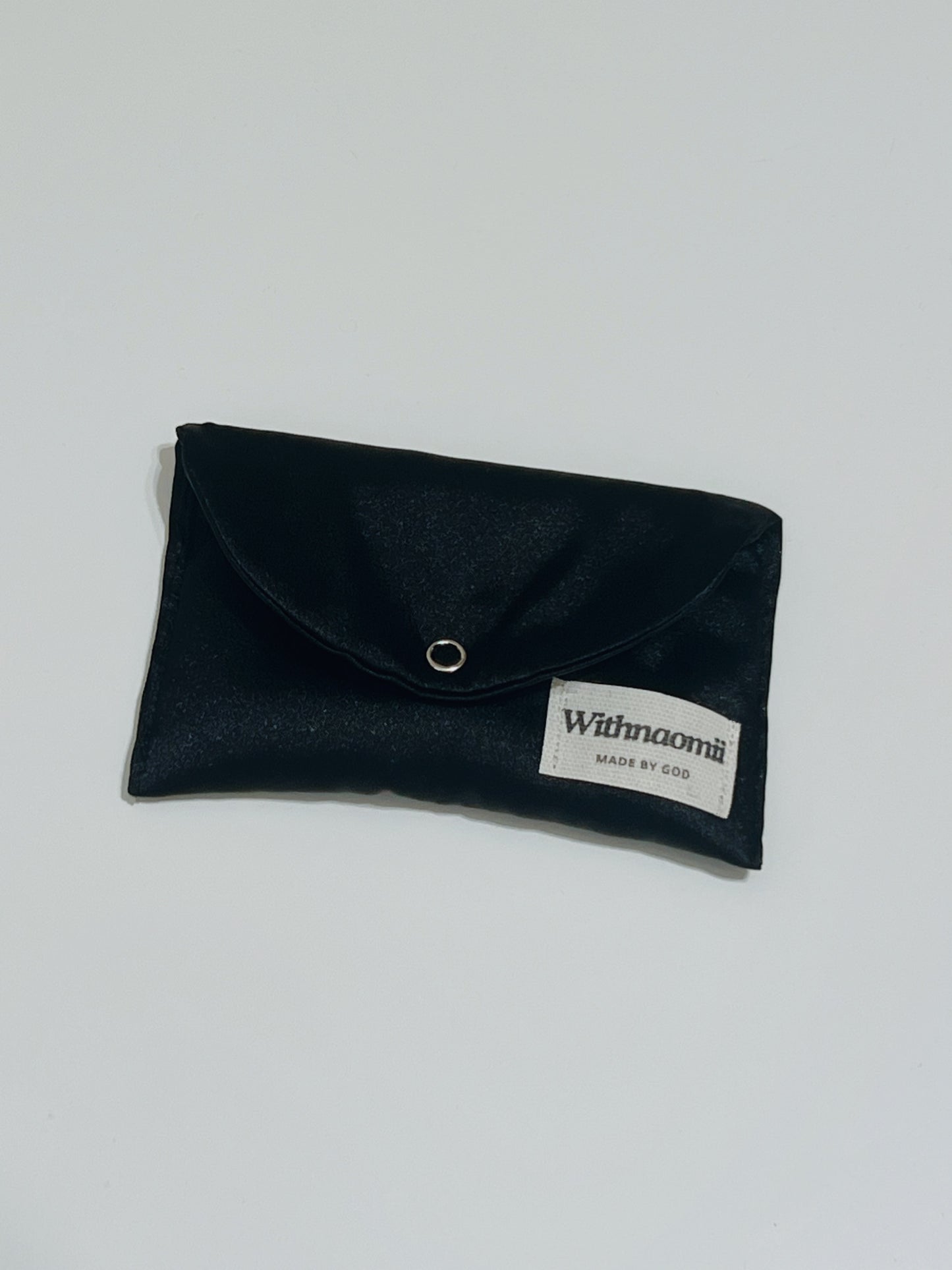 Breakfast at Tiffany’s satin card holder