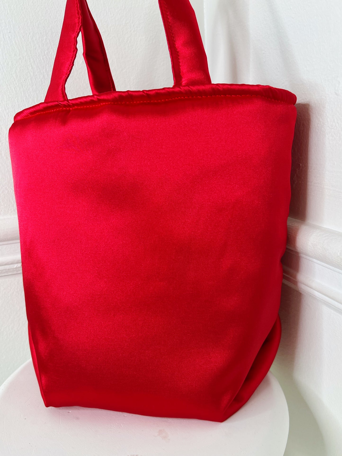 Something red small tote bag