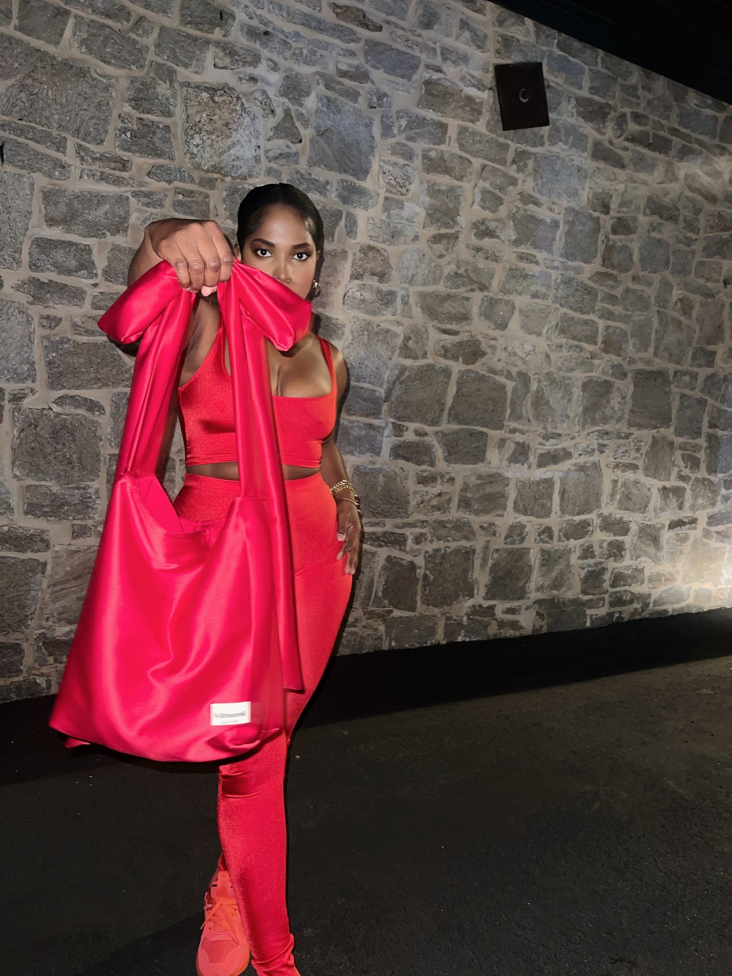 Ballerina Satin bow tote bag cherry