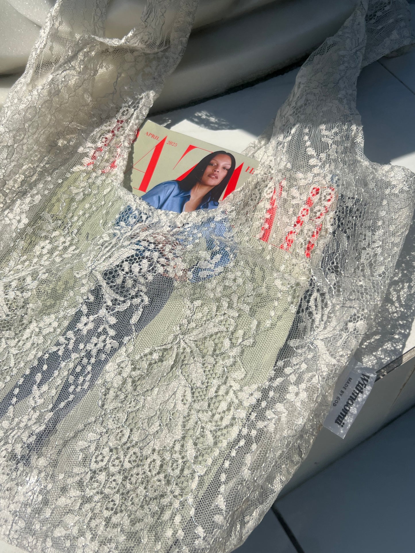 The T-shirt shopping lace bag