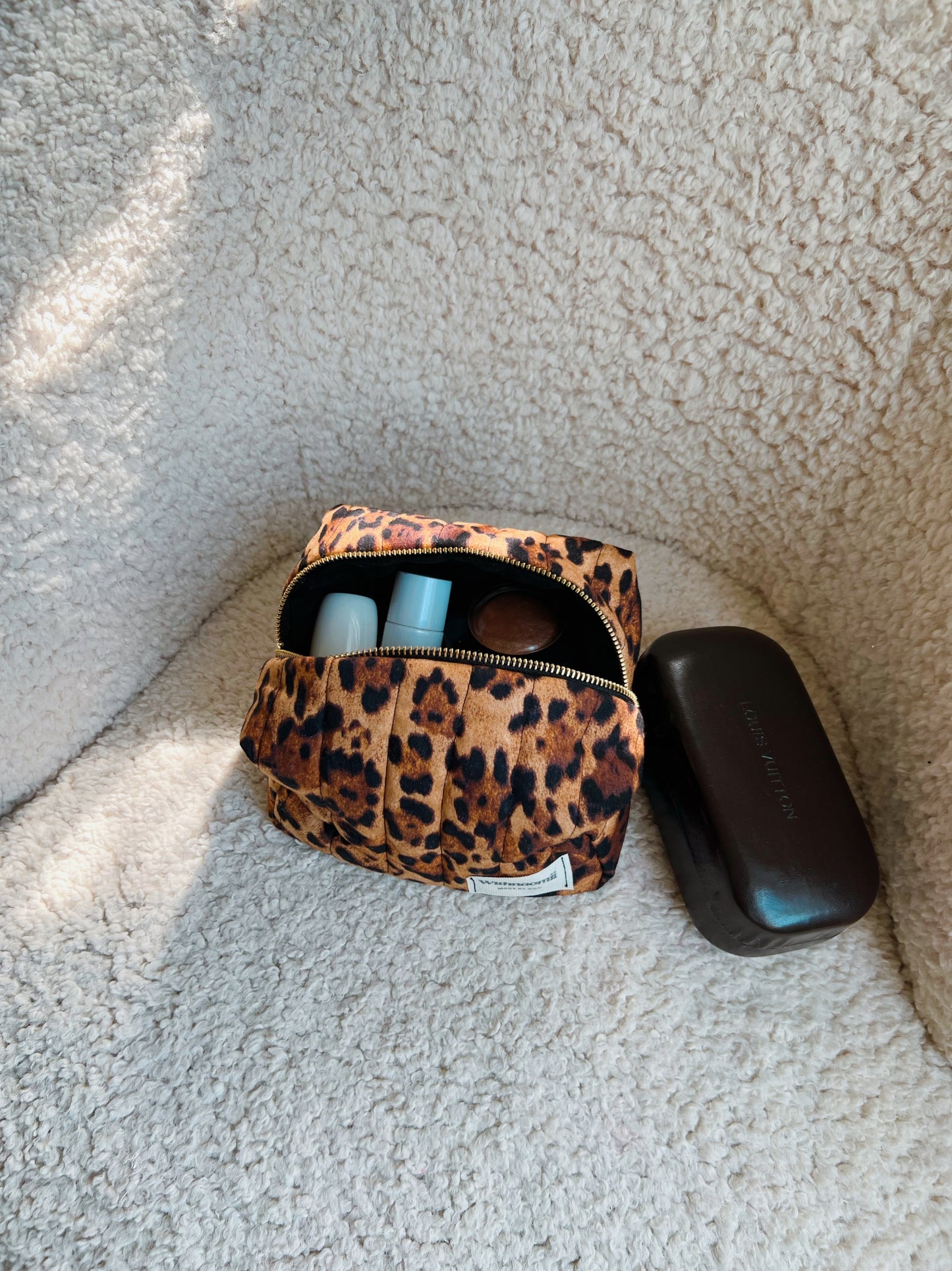 Mini fit everything leopard makeup bag