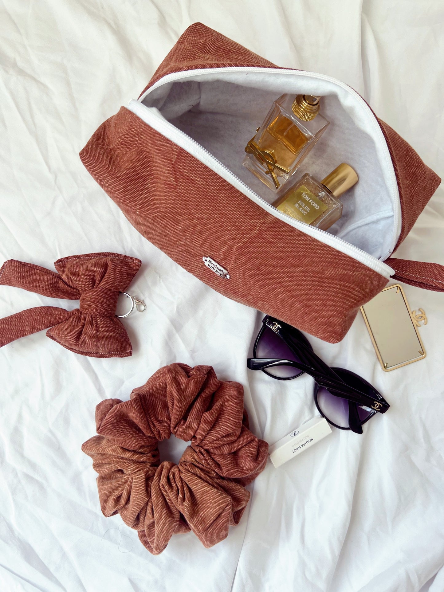 Take me everywhere | cosmetic bag washed topaz