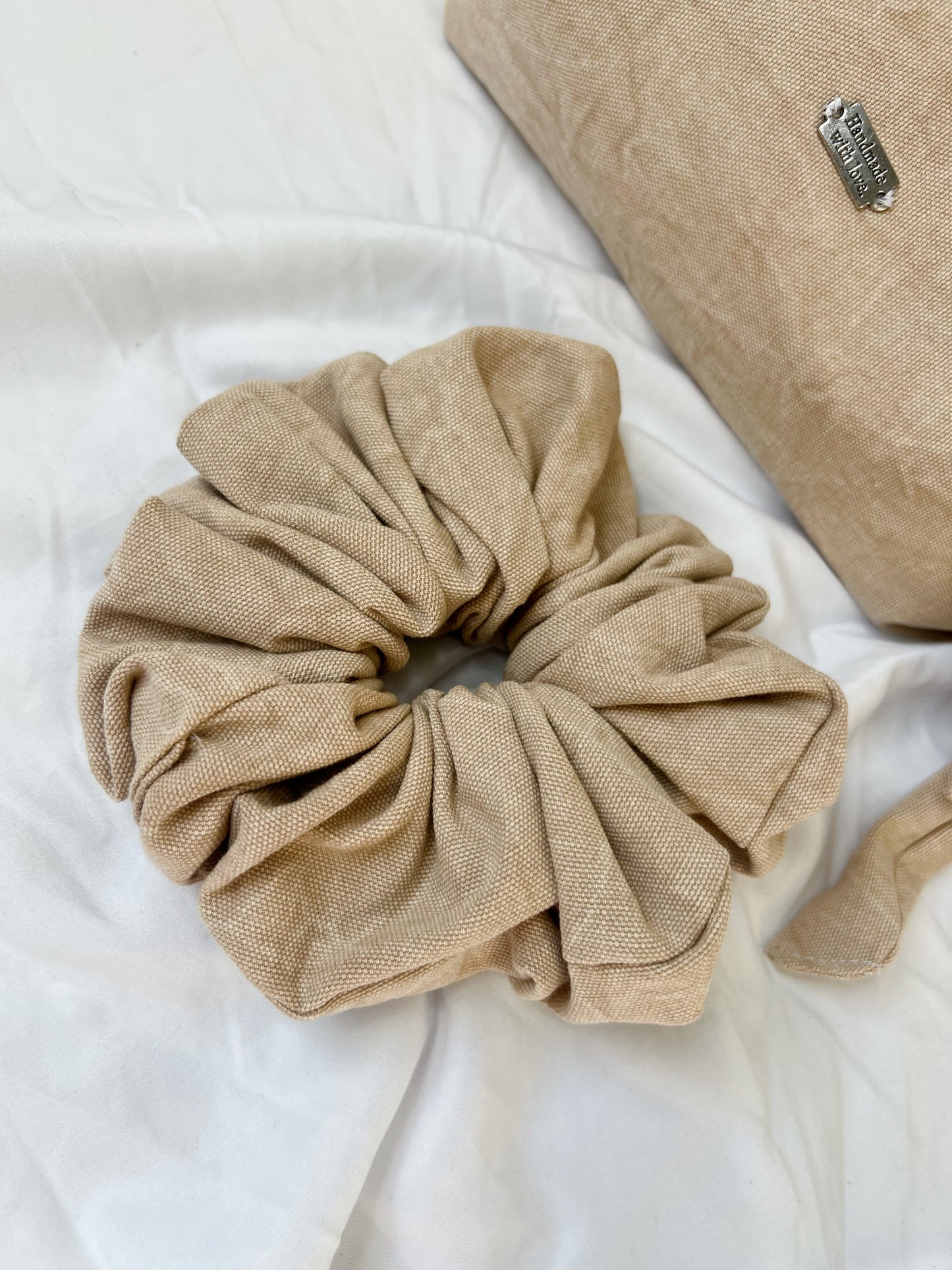 Take me with you | XXL scrunchie taupe