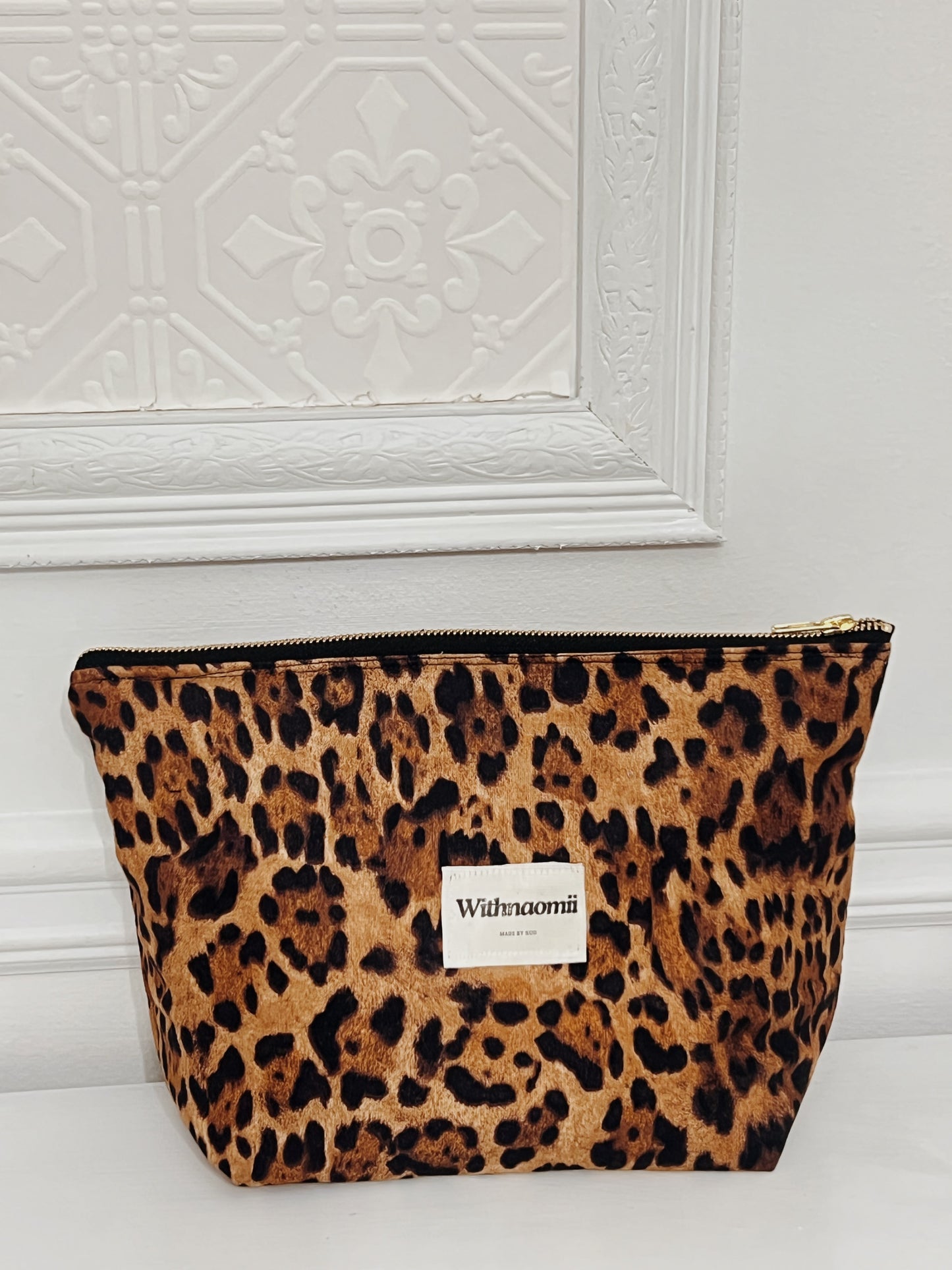 Nyla deep zipper classic bag