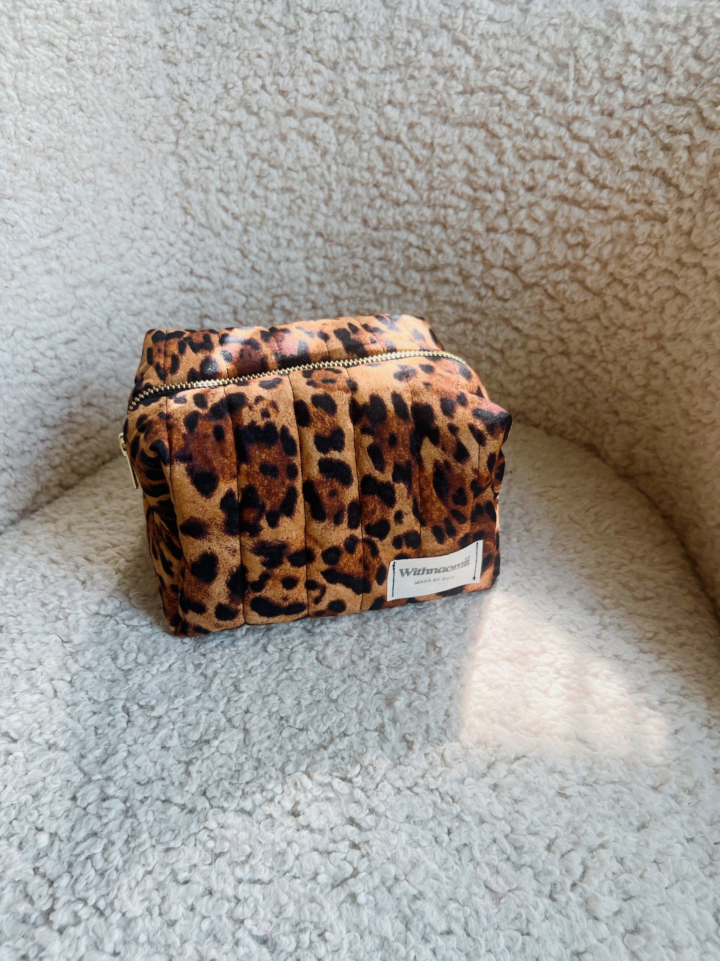 Mini fit everything leopard makeup bag