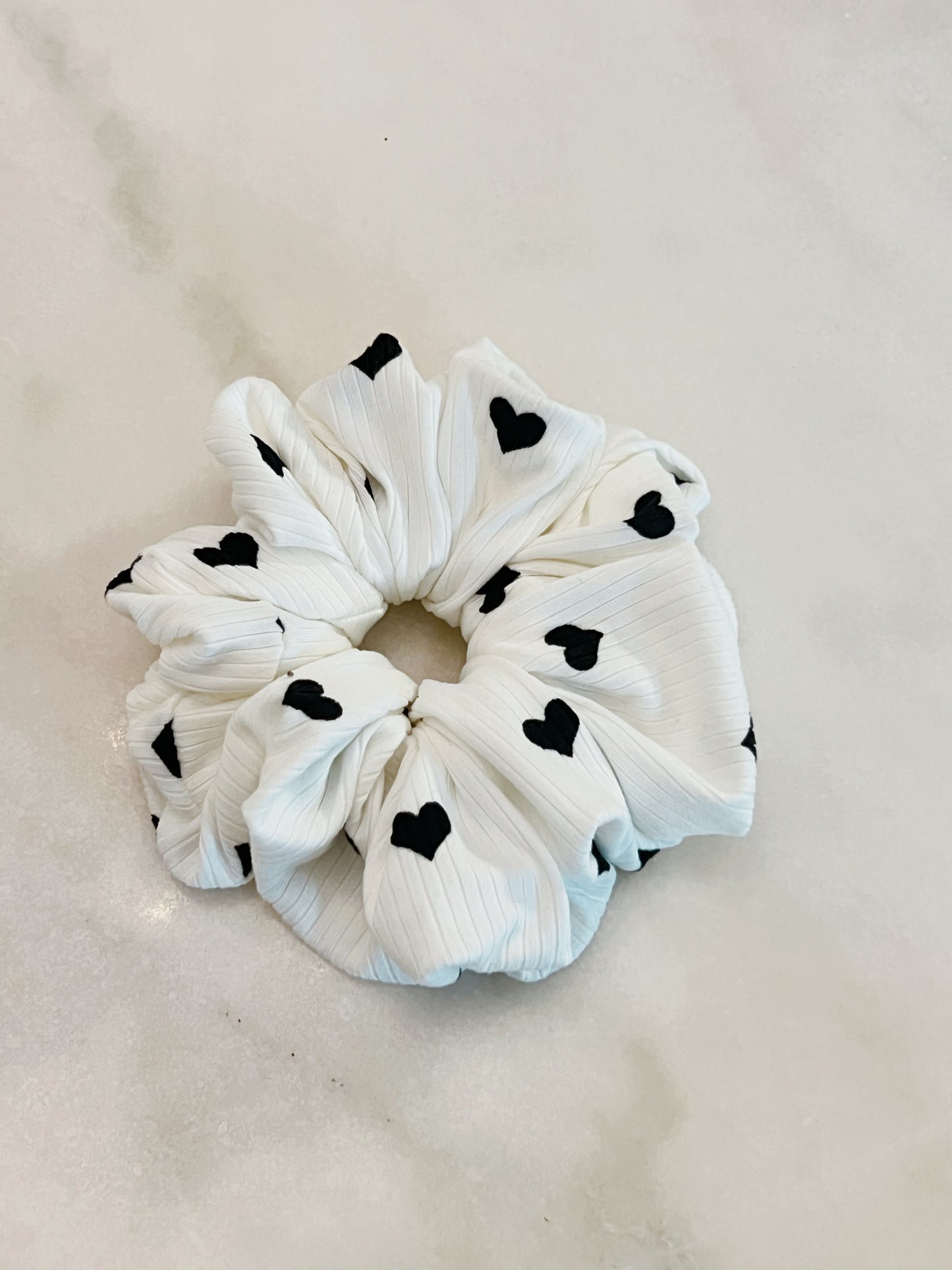 Self love  | XXL scrunchie